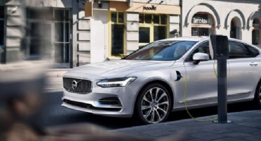 Volvo calls for standardized electric car chargers